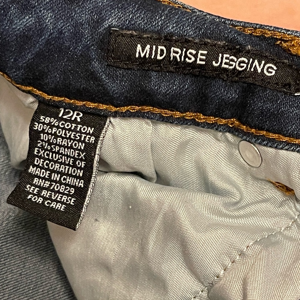 Blue Jeans - Picture 4 of 5